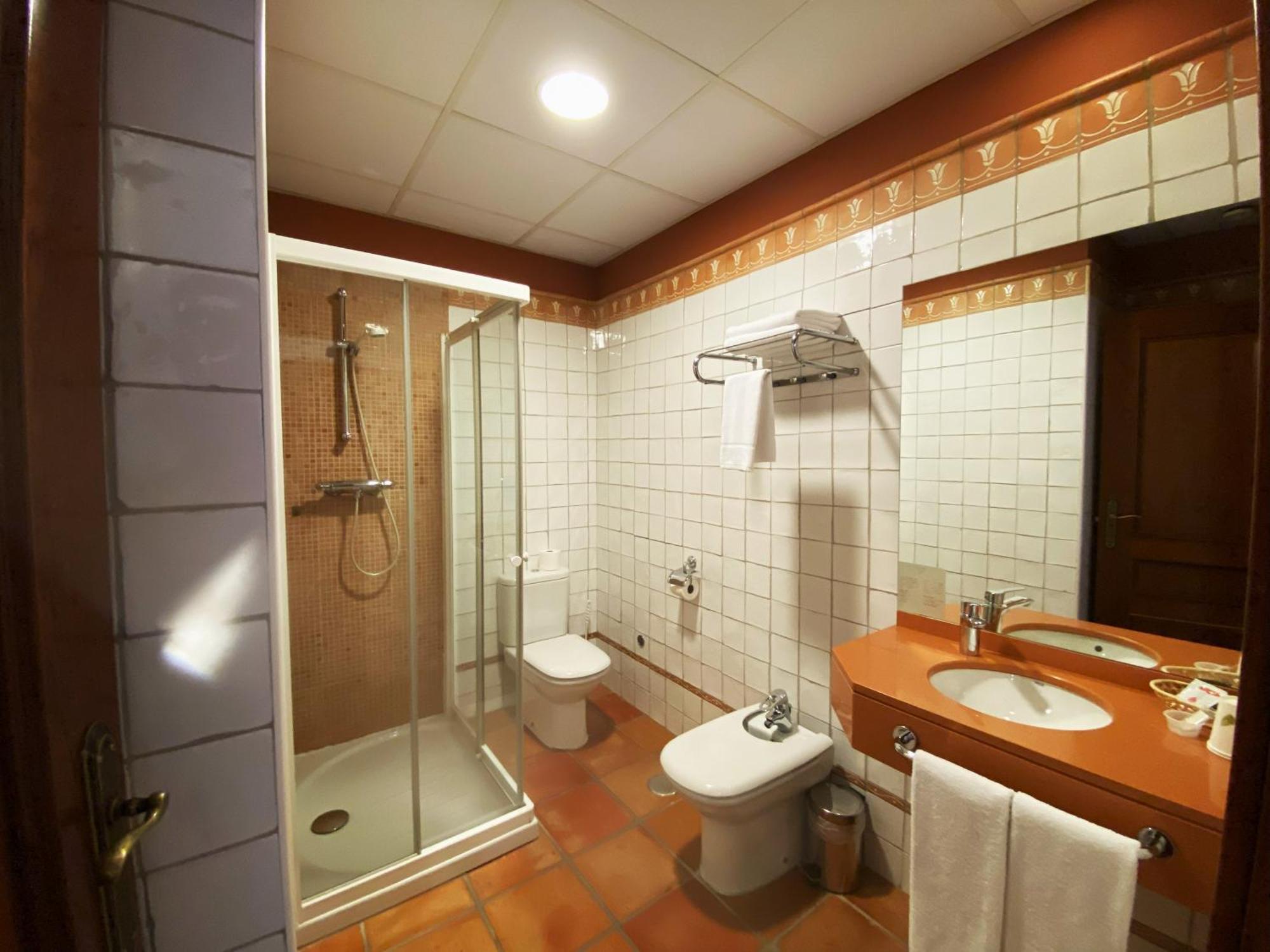 El Rastro - Palacio Duque De Tamames - Hotel 3*